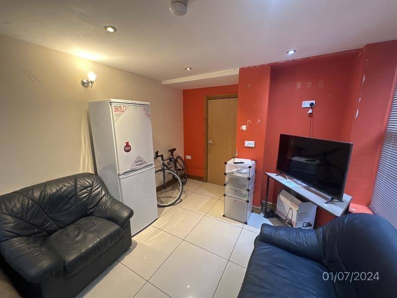 9 bed property in Richards Street, Cardiff